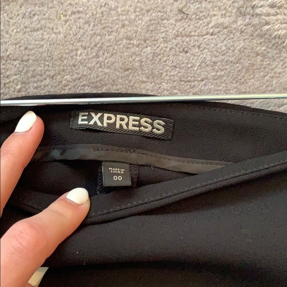 Express Skort - Picture 4 of 7